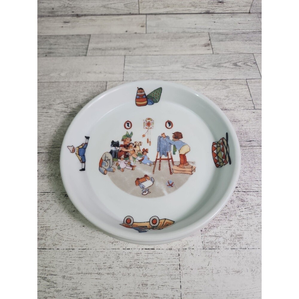 Vintage 1920s Oremont Bavaria Porcelain Baby Child's Dish Bowl 7.5" Germany